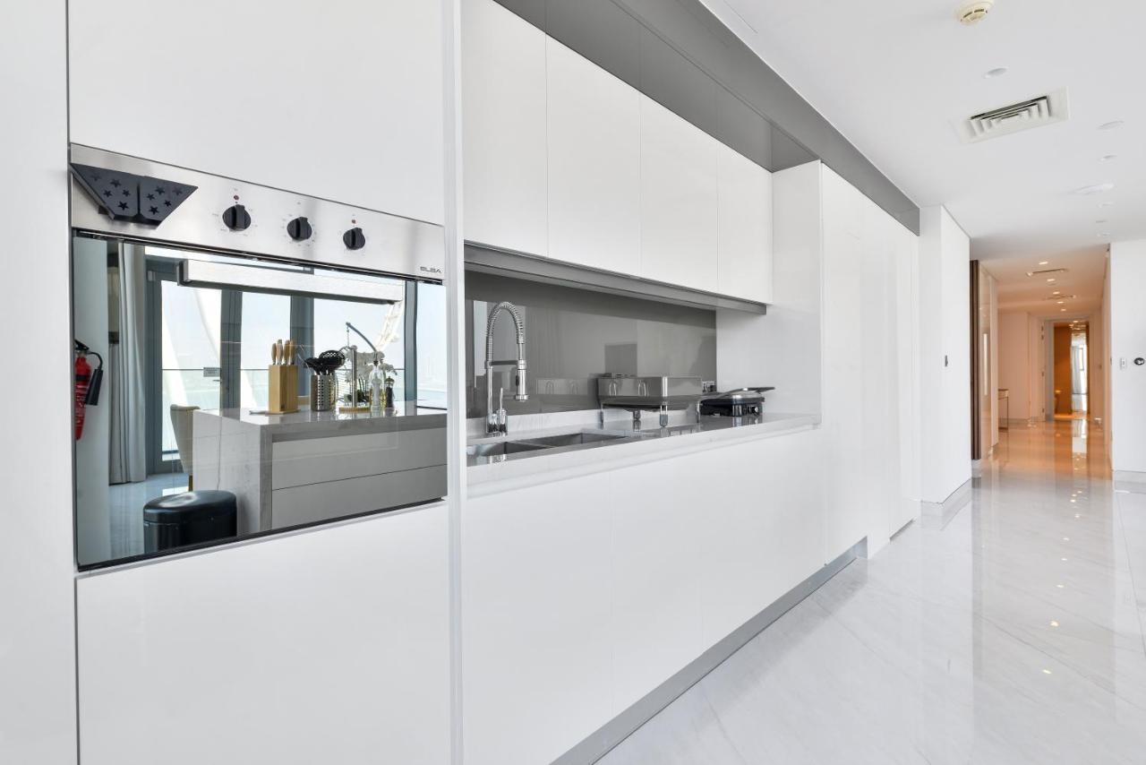 Spectacular 3 Bedroom Condo With Maids Room Facing The Dubai Eye Экстерьер фото