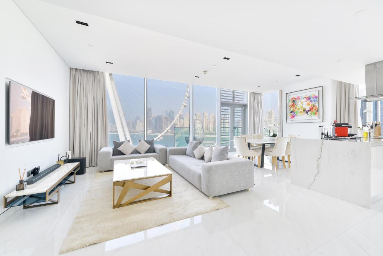 Spectacular 3 Bedroom Condo With Maids Room Facing The Dubai Eye Экстерьер фото