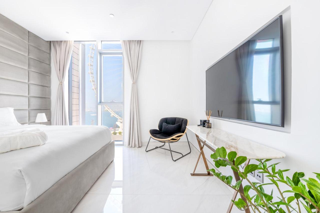 Spectacular 3 Bedroom Condo With Maids Room Facing The Dubai Eye Экстерьер фото