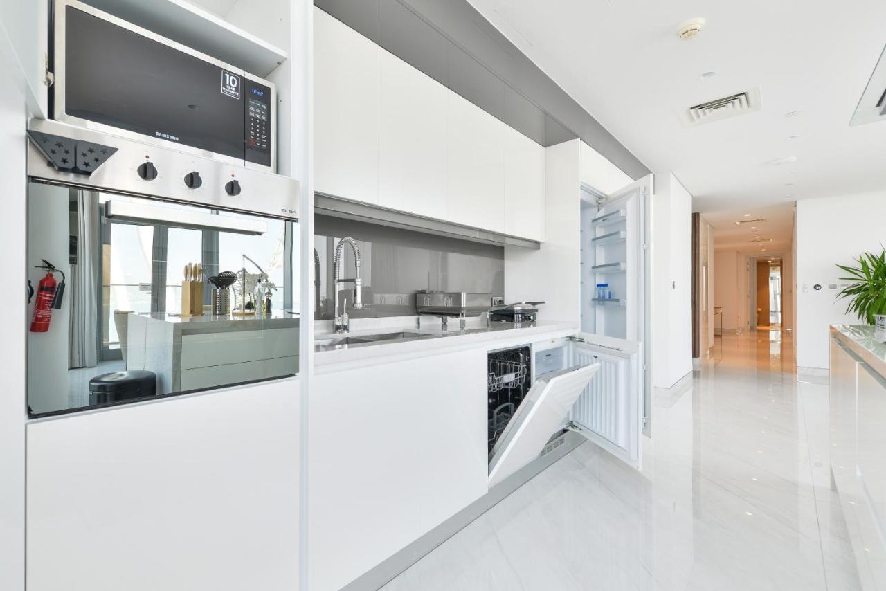 Spectacular 3 Bedroom Condo With Maids Room Facing The Dubai Eye Экстерьер фото