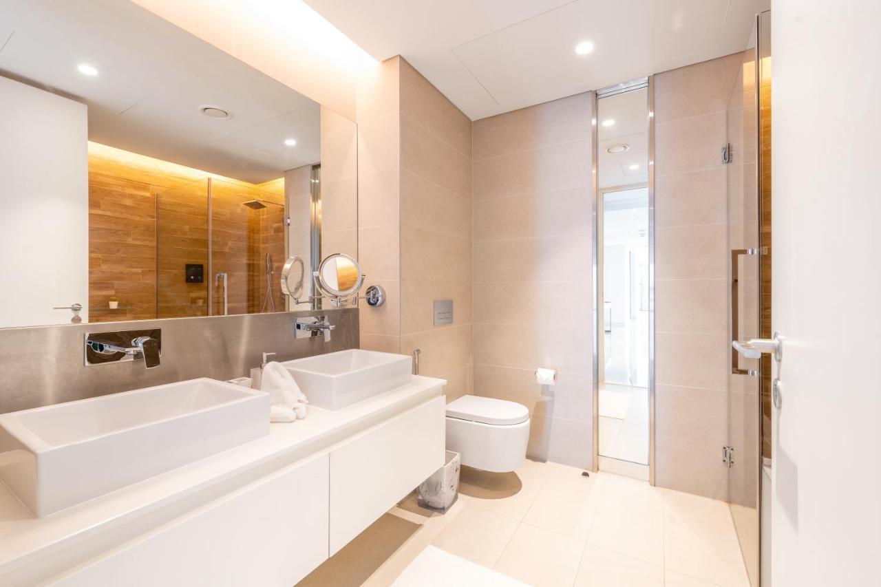 Spectacular 3 Bedroom Condo With Maids Room Facing The Dubai Eye Экстерьер фото