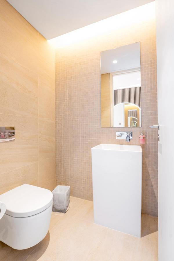 Spectacular 3 Bedroom Condo With Maids Room Facing The Dubai Eye Экстерьер фото